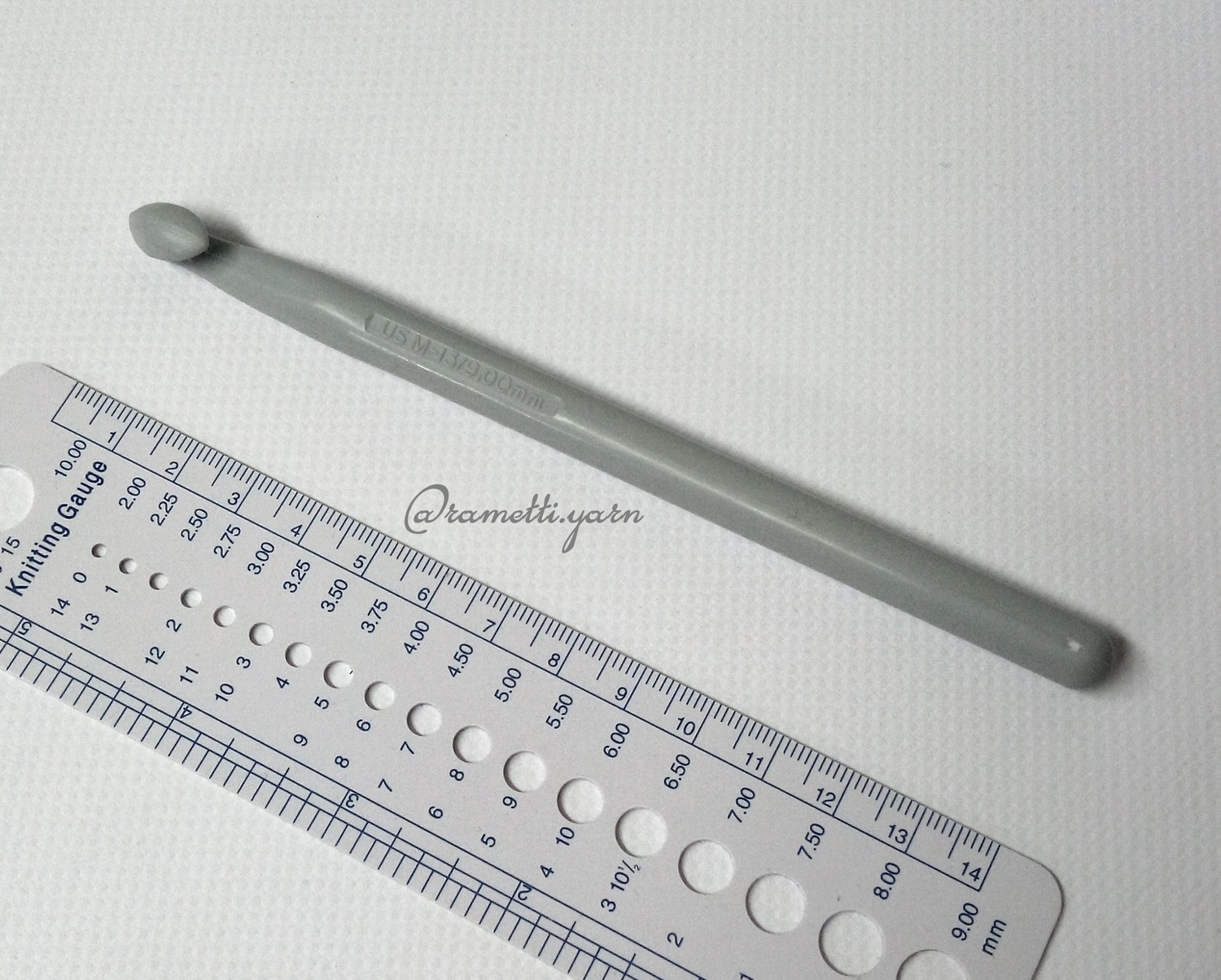 Крючок для вязания PONY - 9 мм