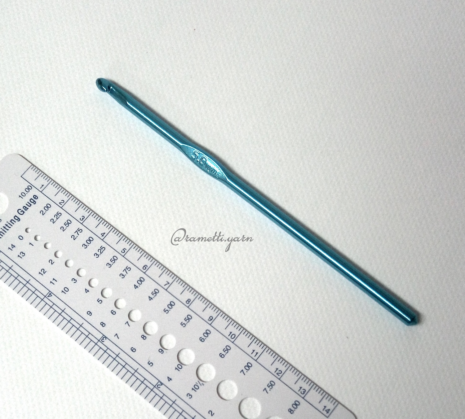 Крючок для вязания Maxwell - 5 мм